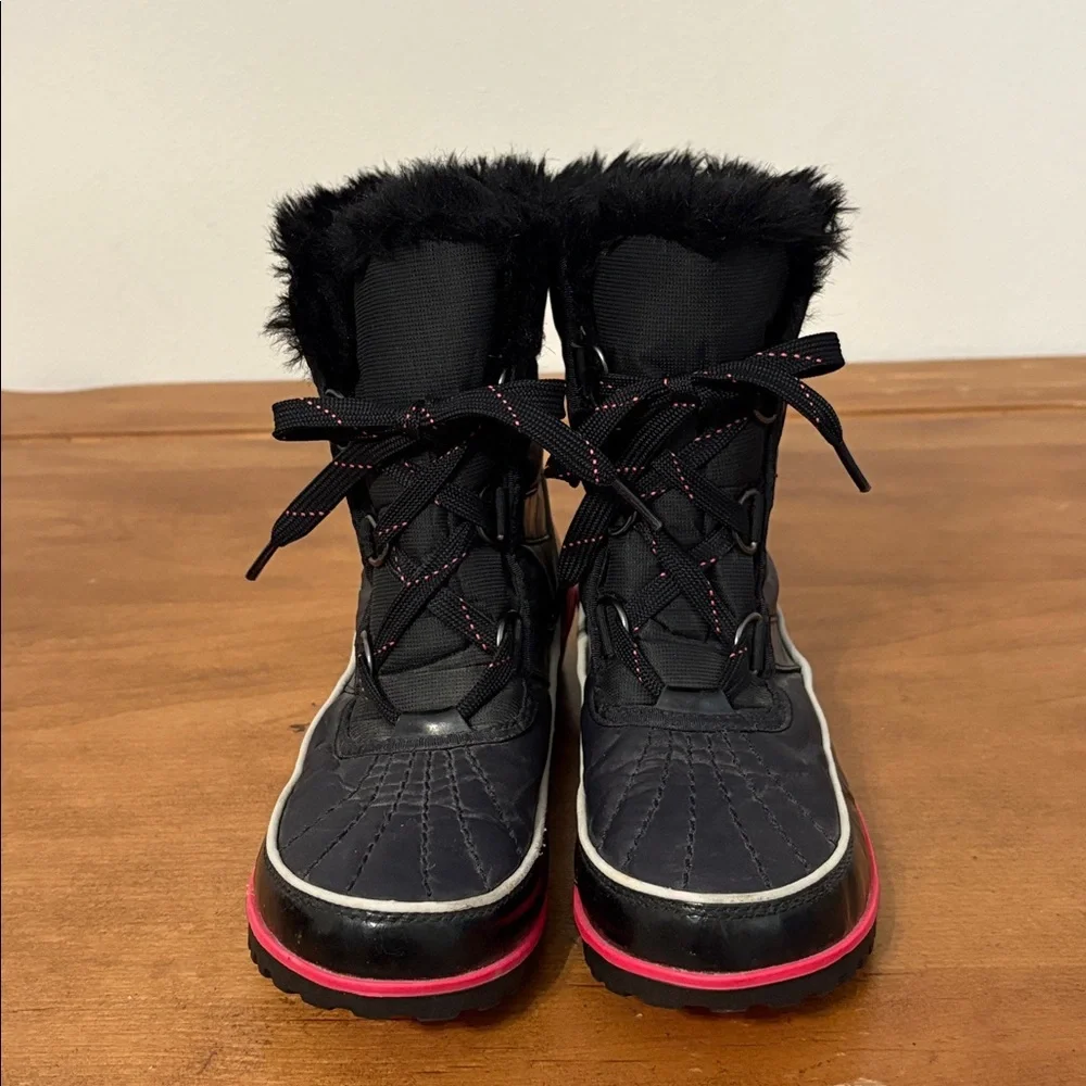 Sorel Trivoli ll  Black and Pink Winter Boots Size 7
